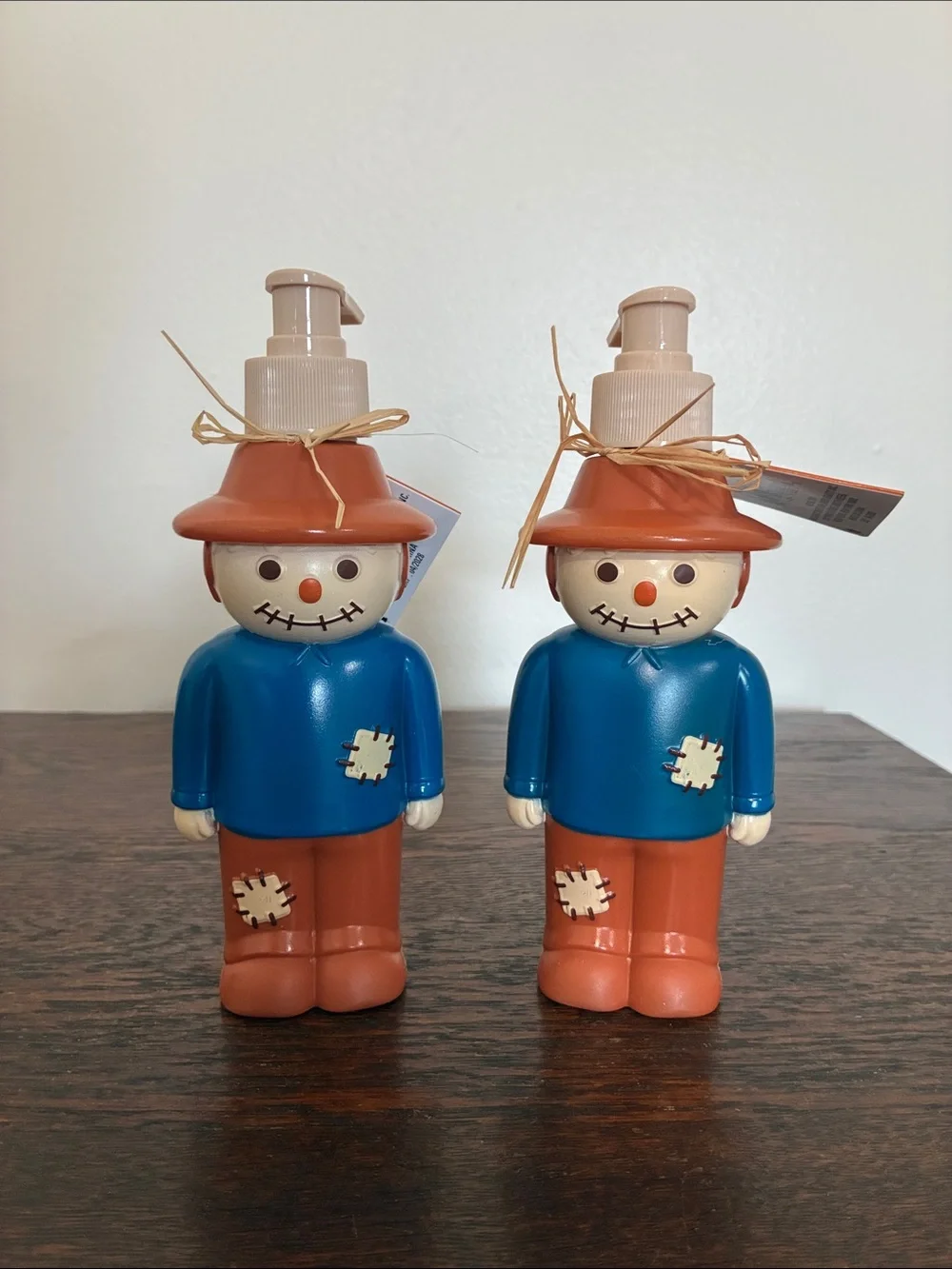 NWT- Set of 2- Caramel Pumpkin Scented Scarecrow Hand Soap Dispensers 6oz